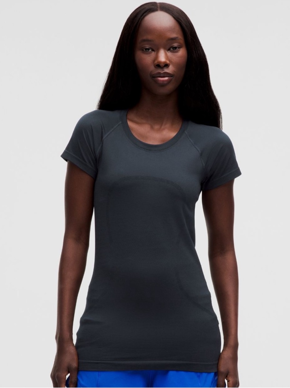Lululemon Swiftly Tech Short-Sleeve 2.0 - Hip Length - navy, size 4